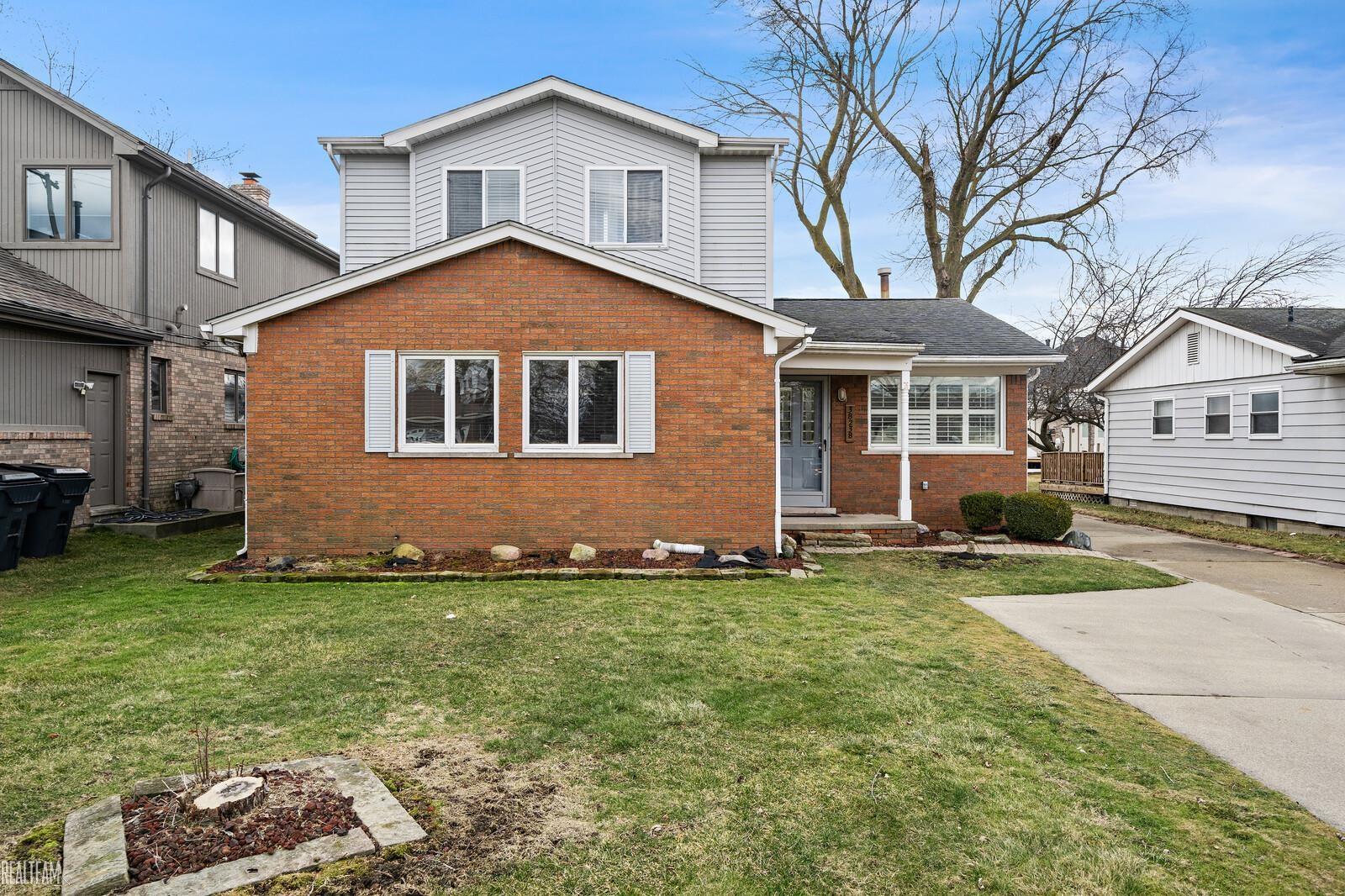 38238 Huron Pointe Drive