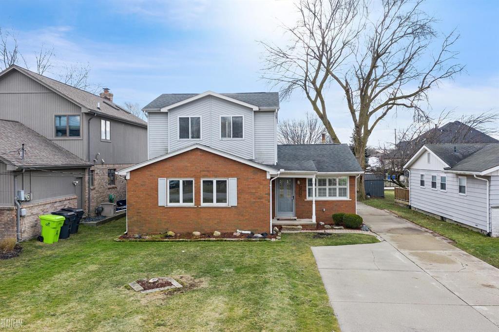 38238 Huron Pointe Drive