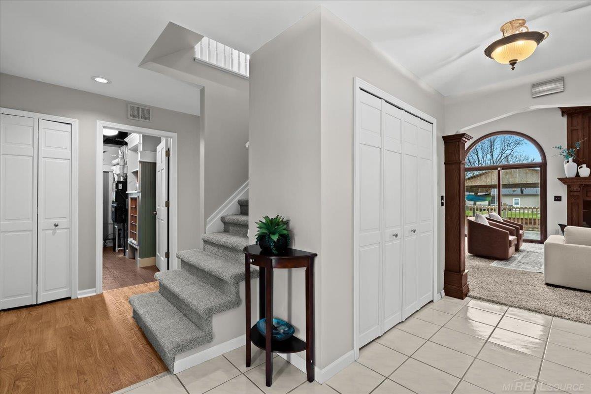 38883 Lakeshore Drive