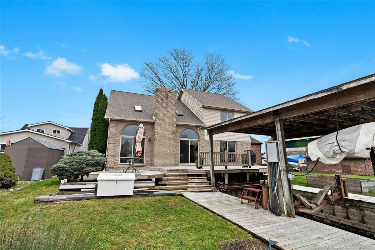 38883 Lakeshore Drive