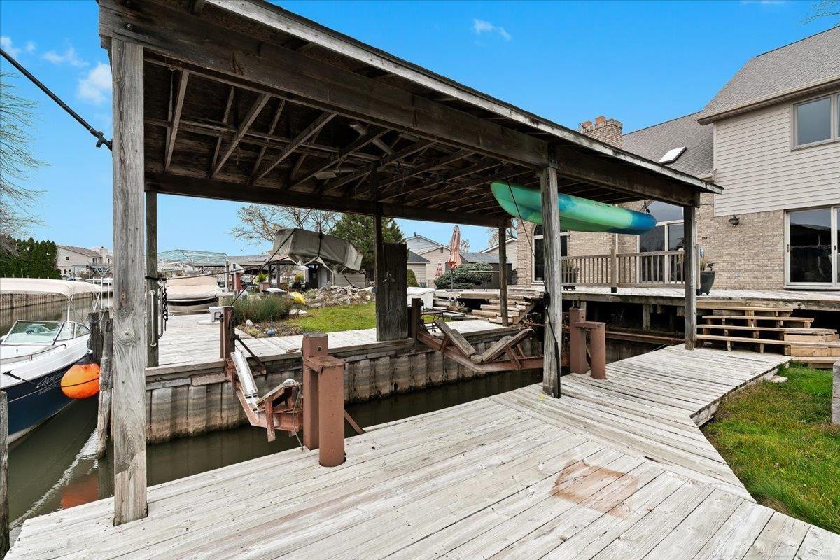 38883 Lakeshore Drive