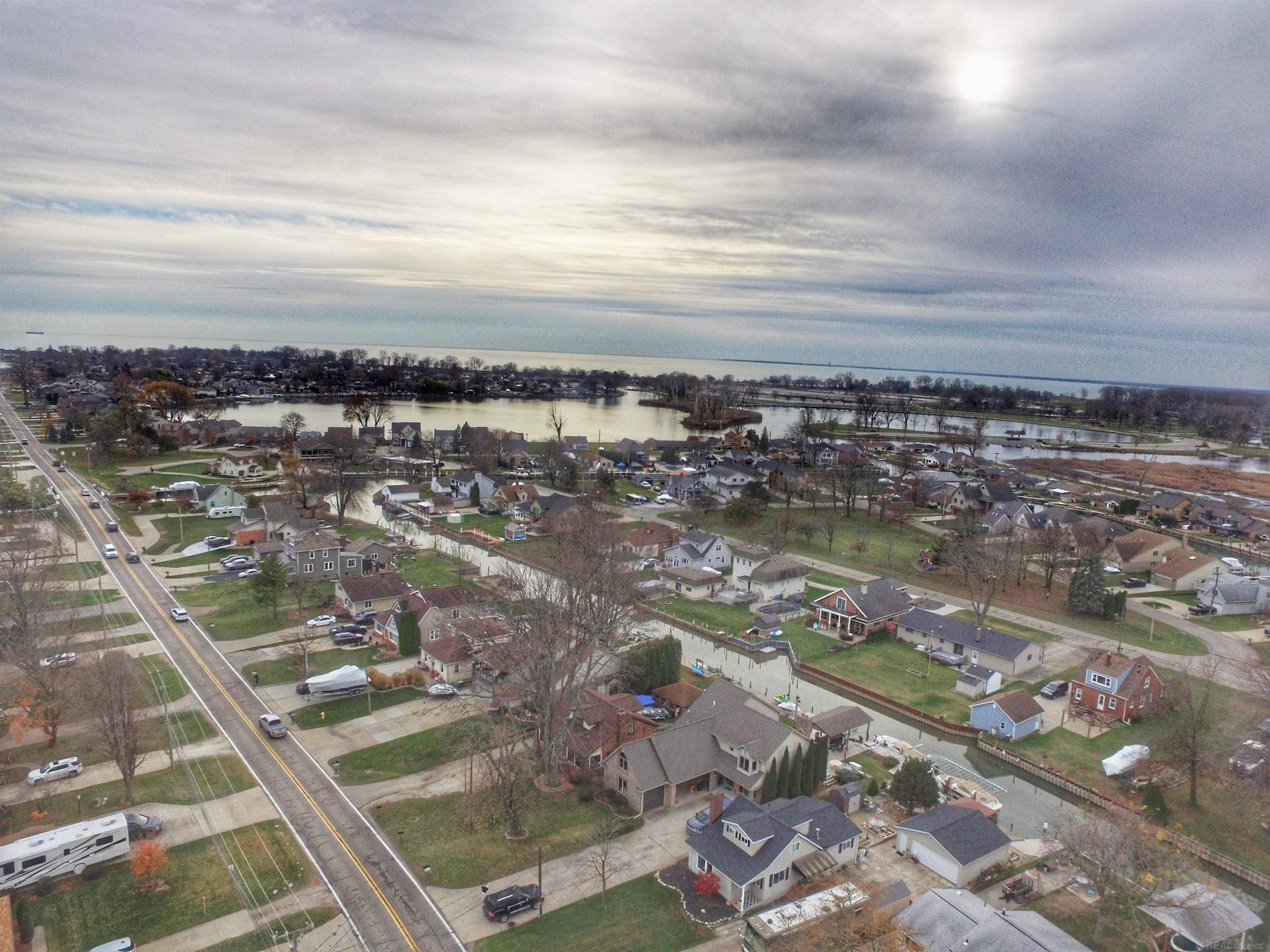 38883 Lakeshore Drive