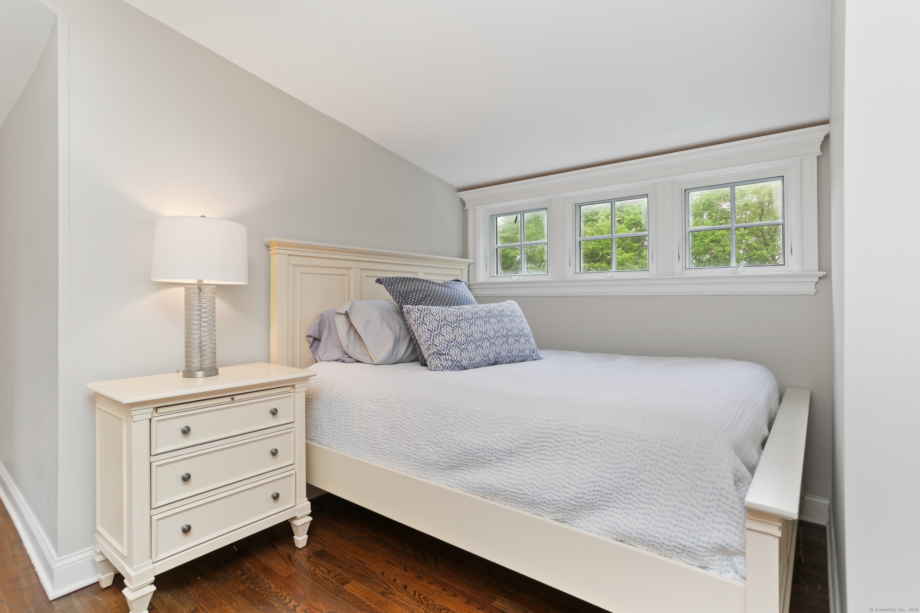 137 Old Kings Highway