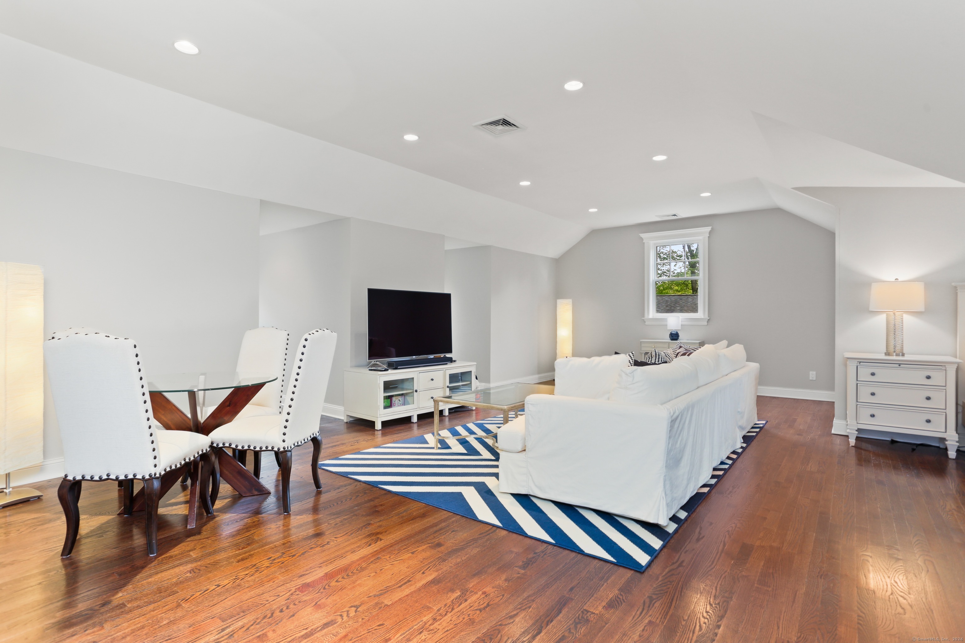 137 Old Kings Highway