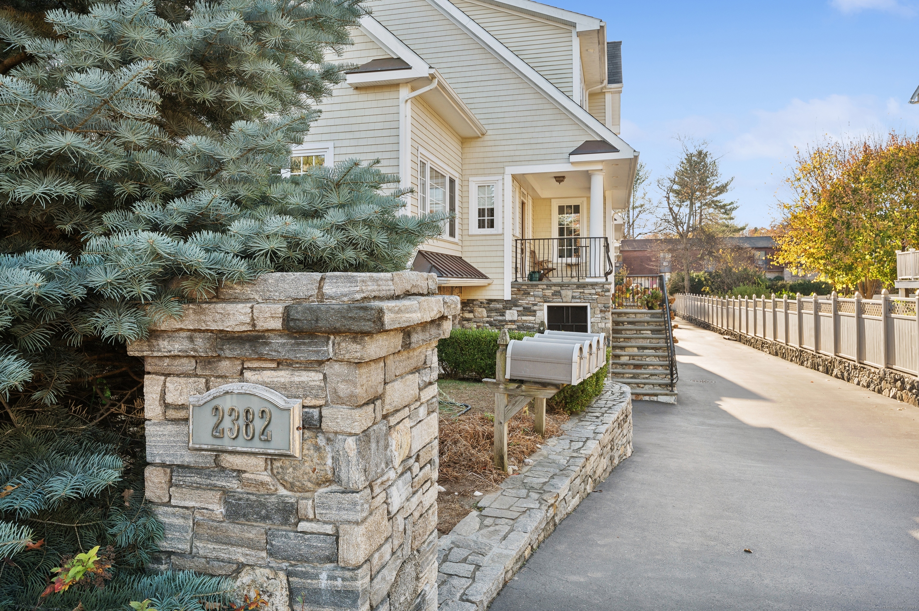 2382 Washington Boulevard APT 2