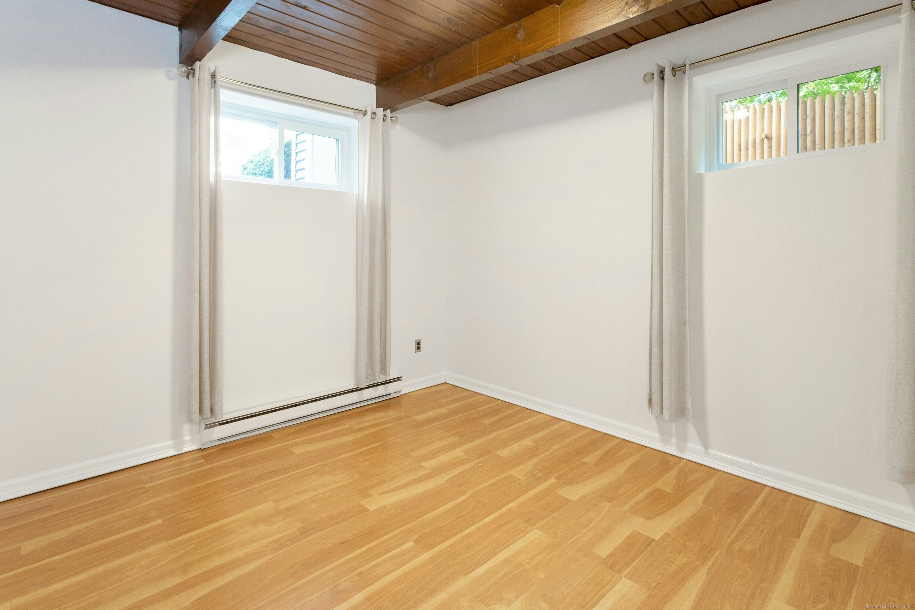 421 Glenbrook Road APT 8