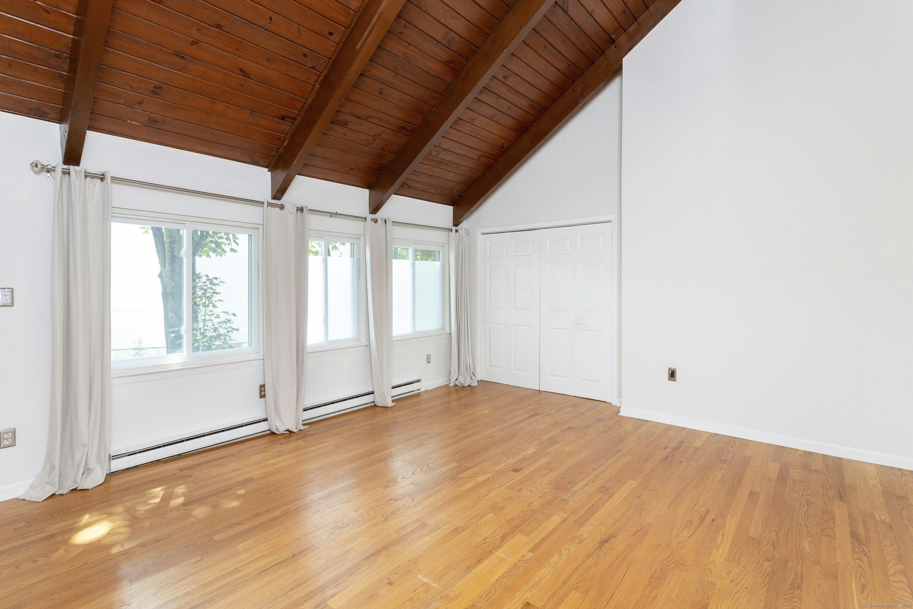 421 Glenbrook Road APT 8
