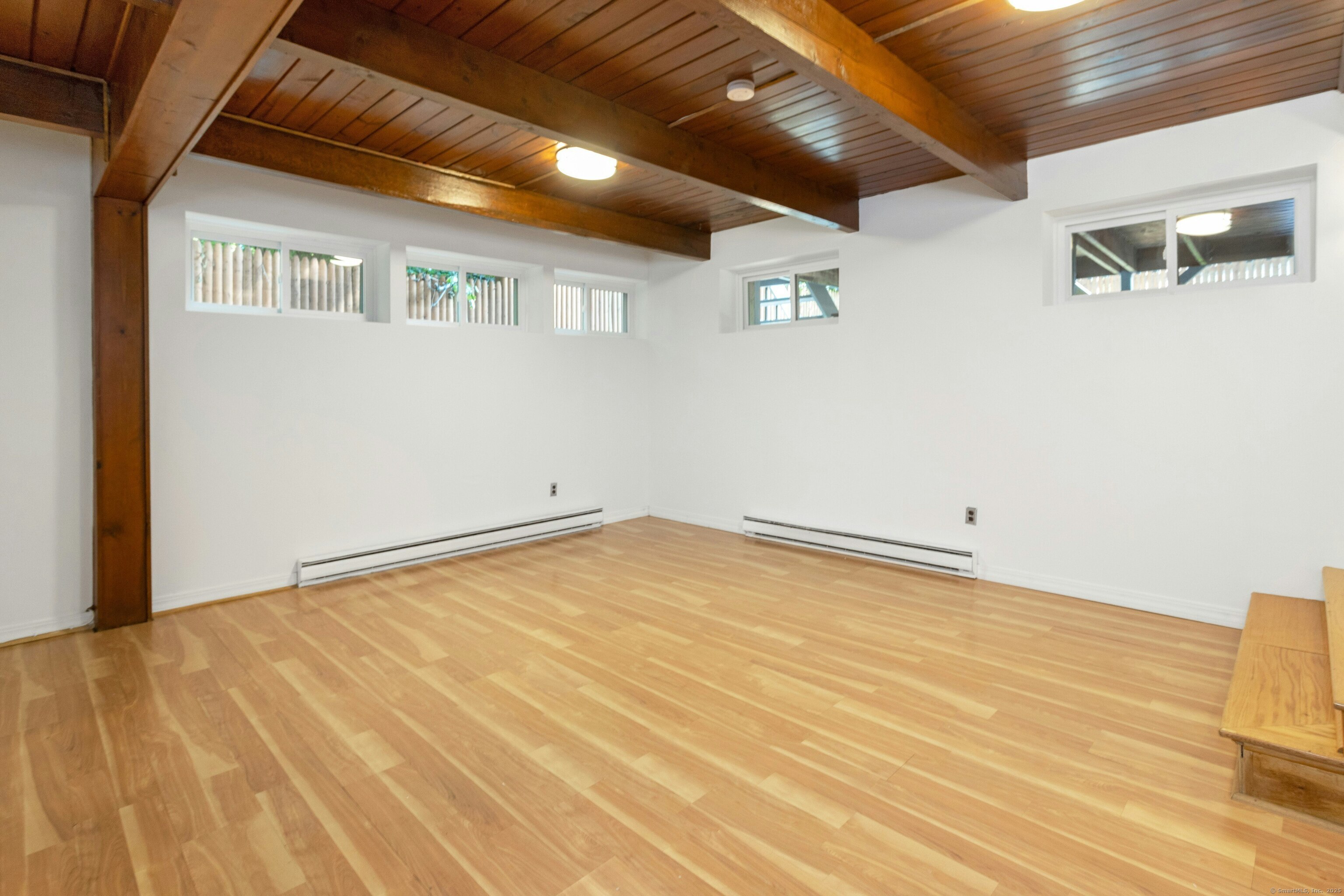 421 Glenbrook Road APT 8