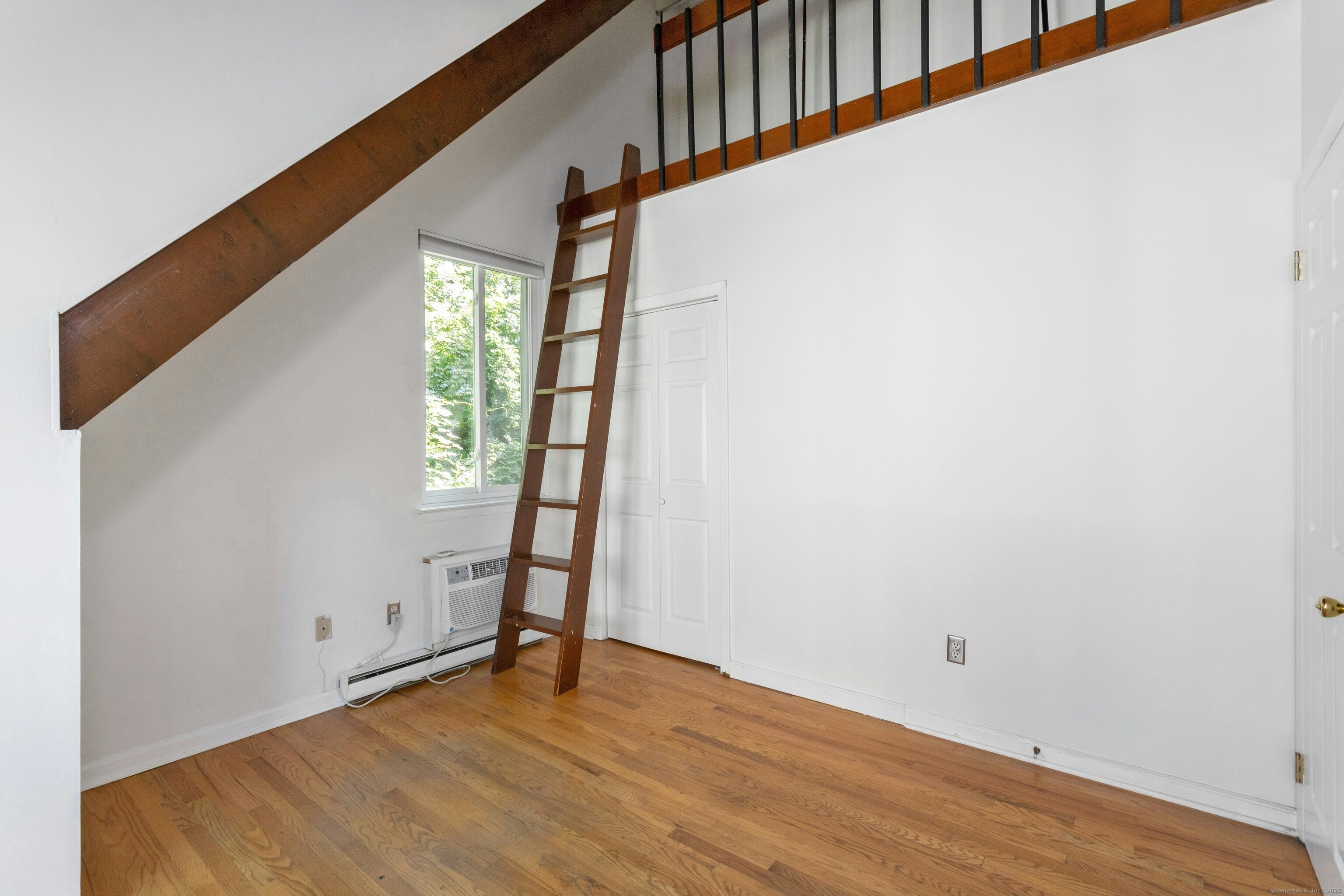 421 Glenbrook Road APT 8