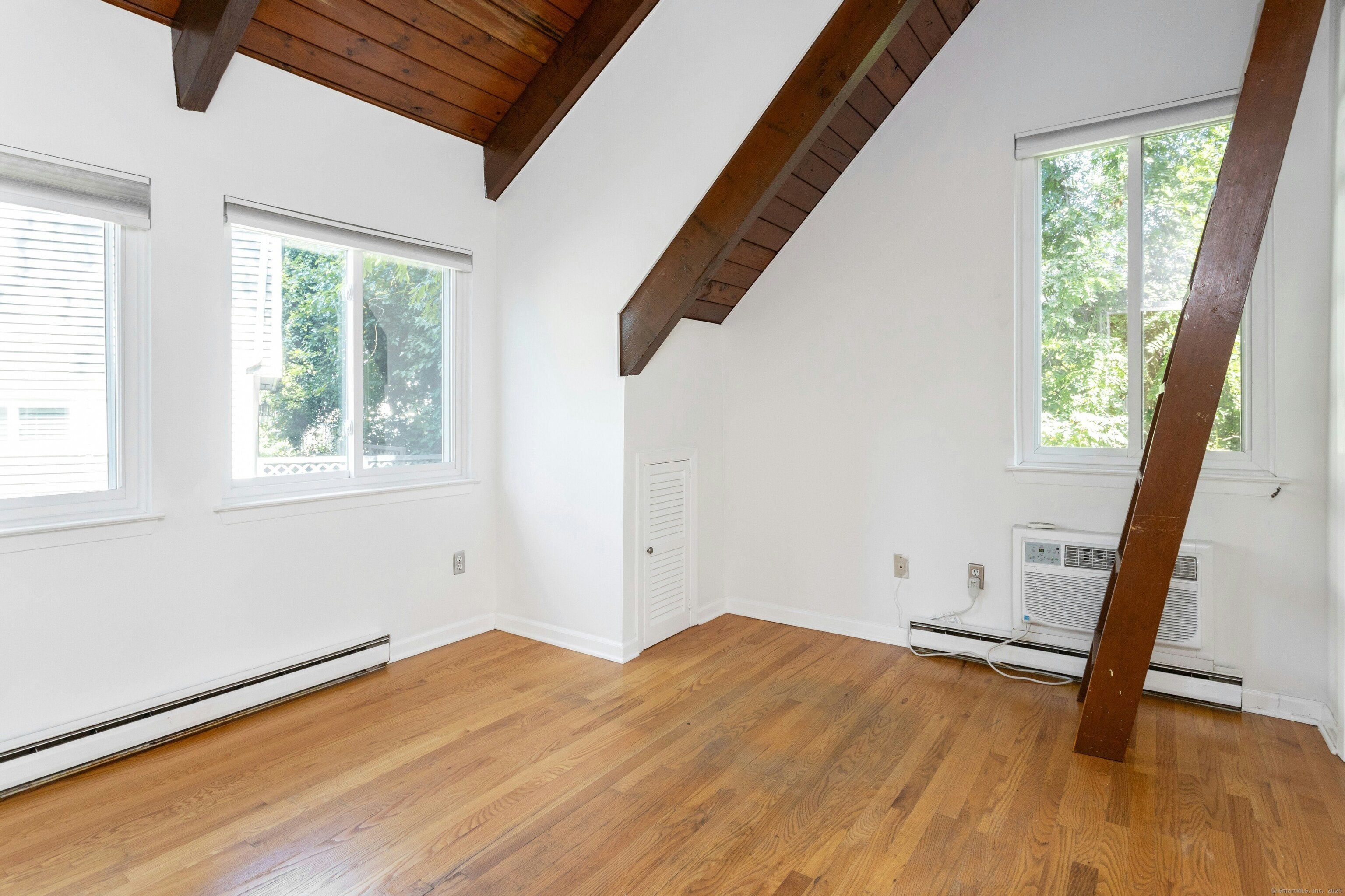 421 Glenbrook Road APT 8