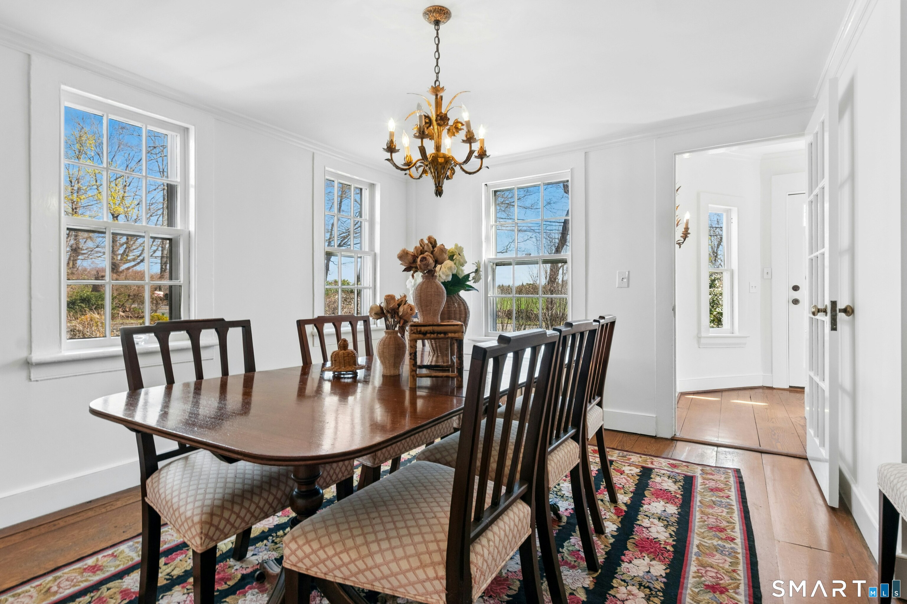 561 Middlesex Road
