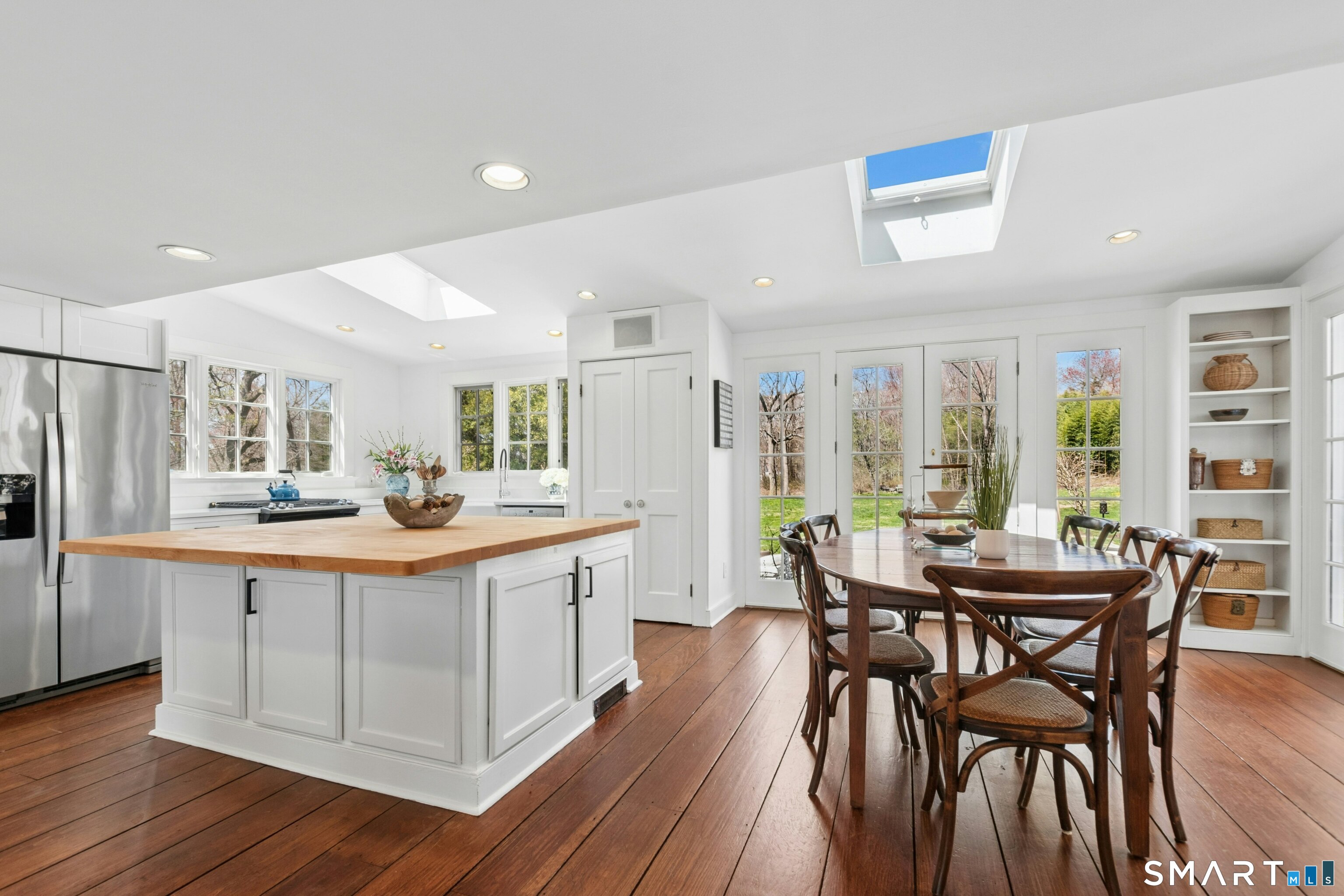 561 Middlesex Road