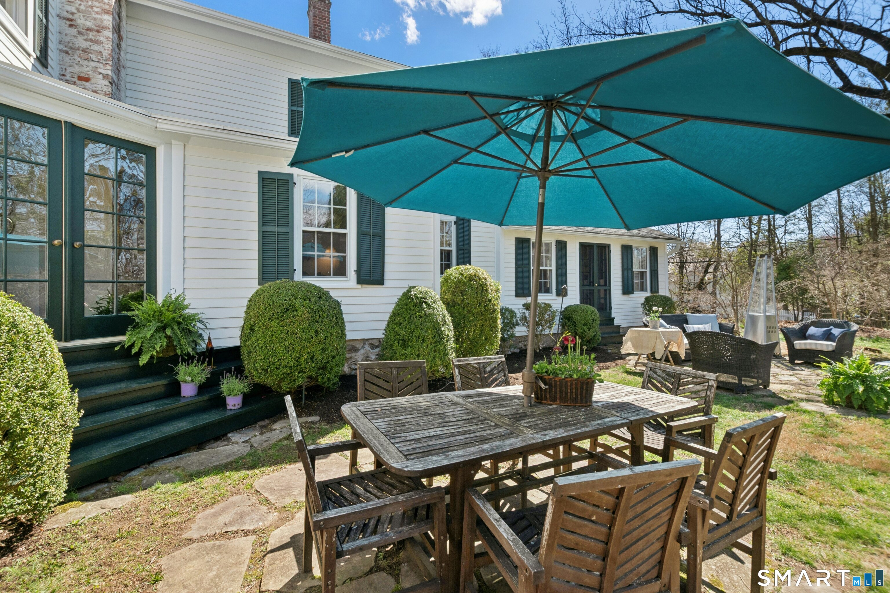561 Middlesex Road