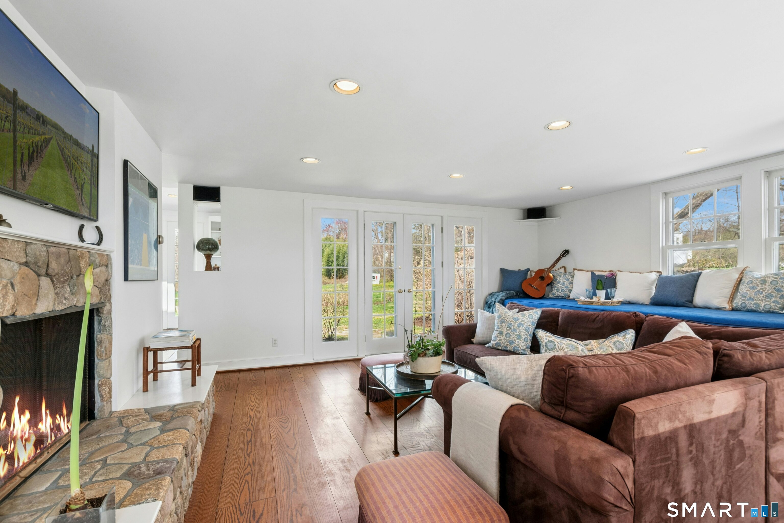 561 Middlesex Road