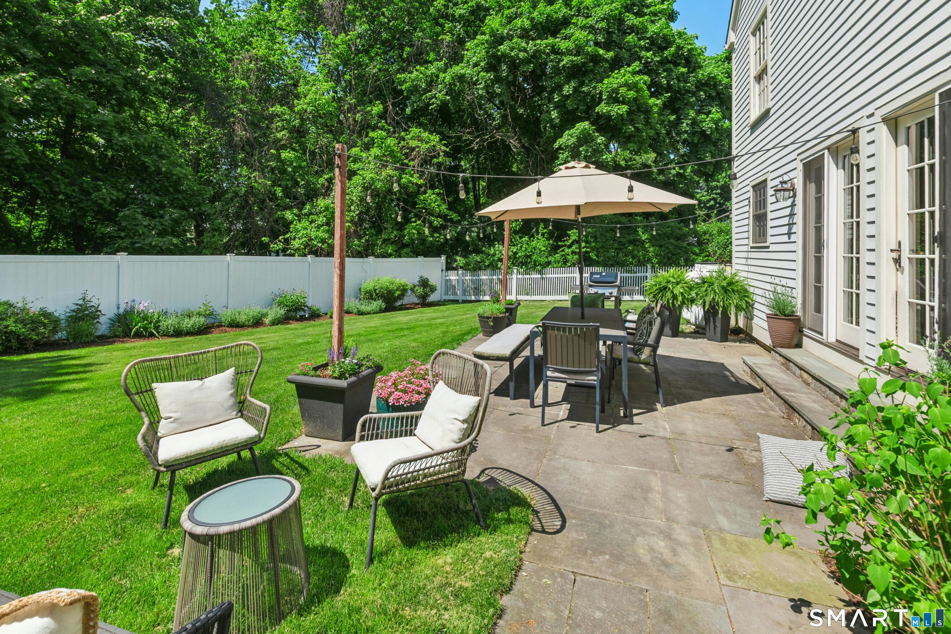 8 Glenwood Drive