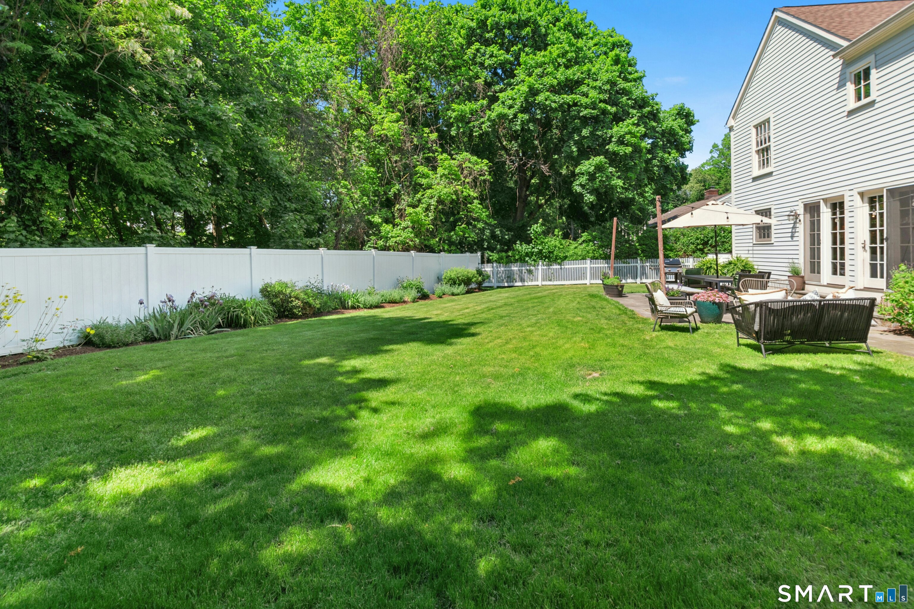 8 Glenwood Drive