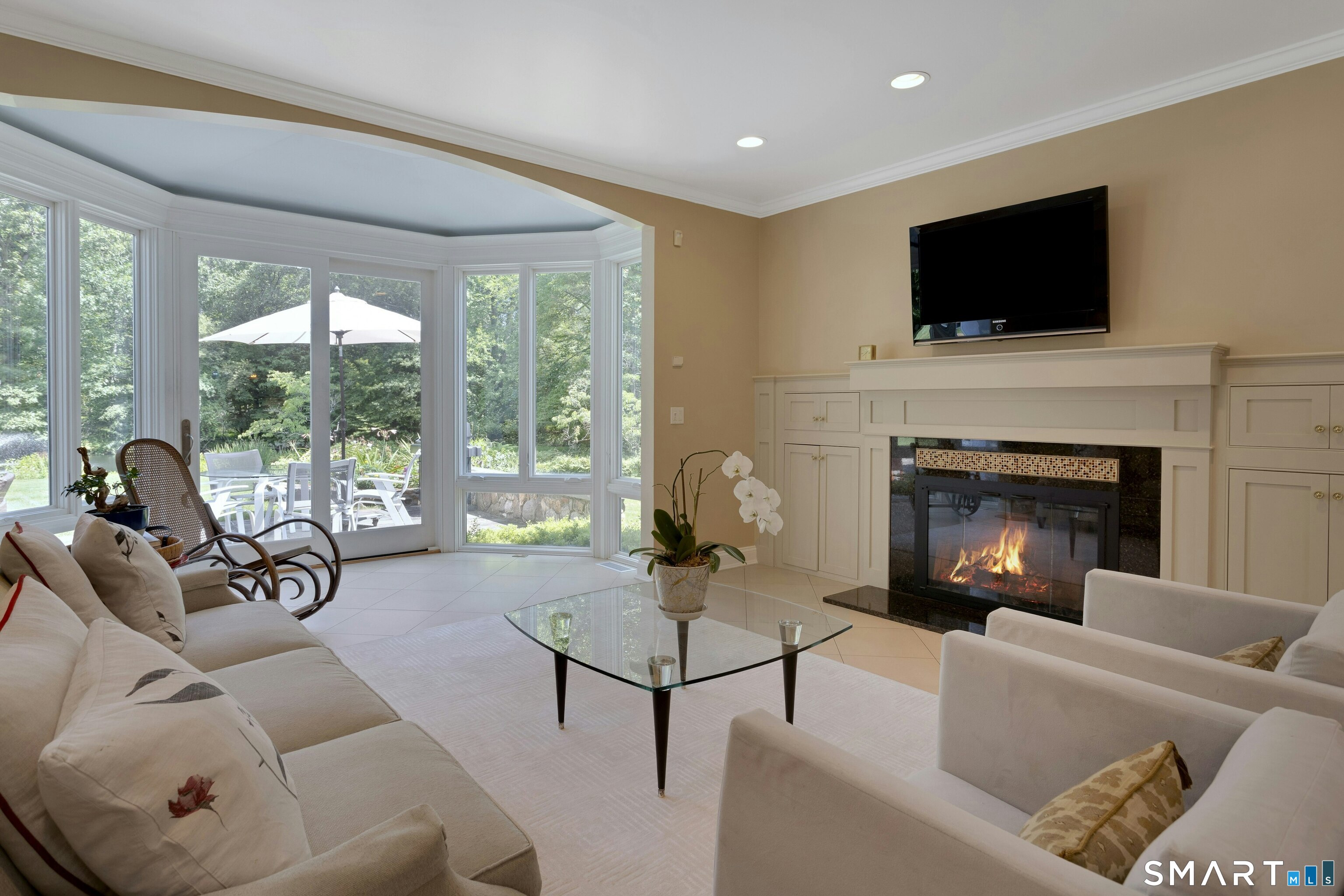 700 Hollow Tree Ridge Road