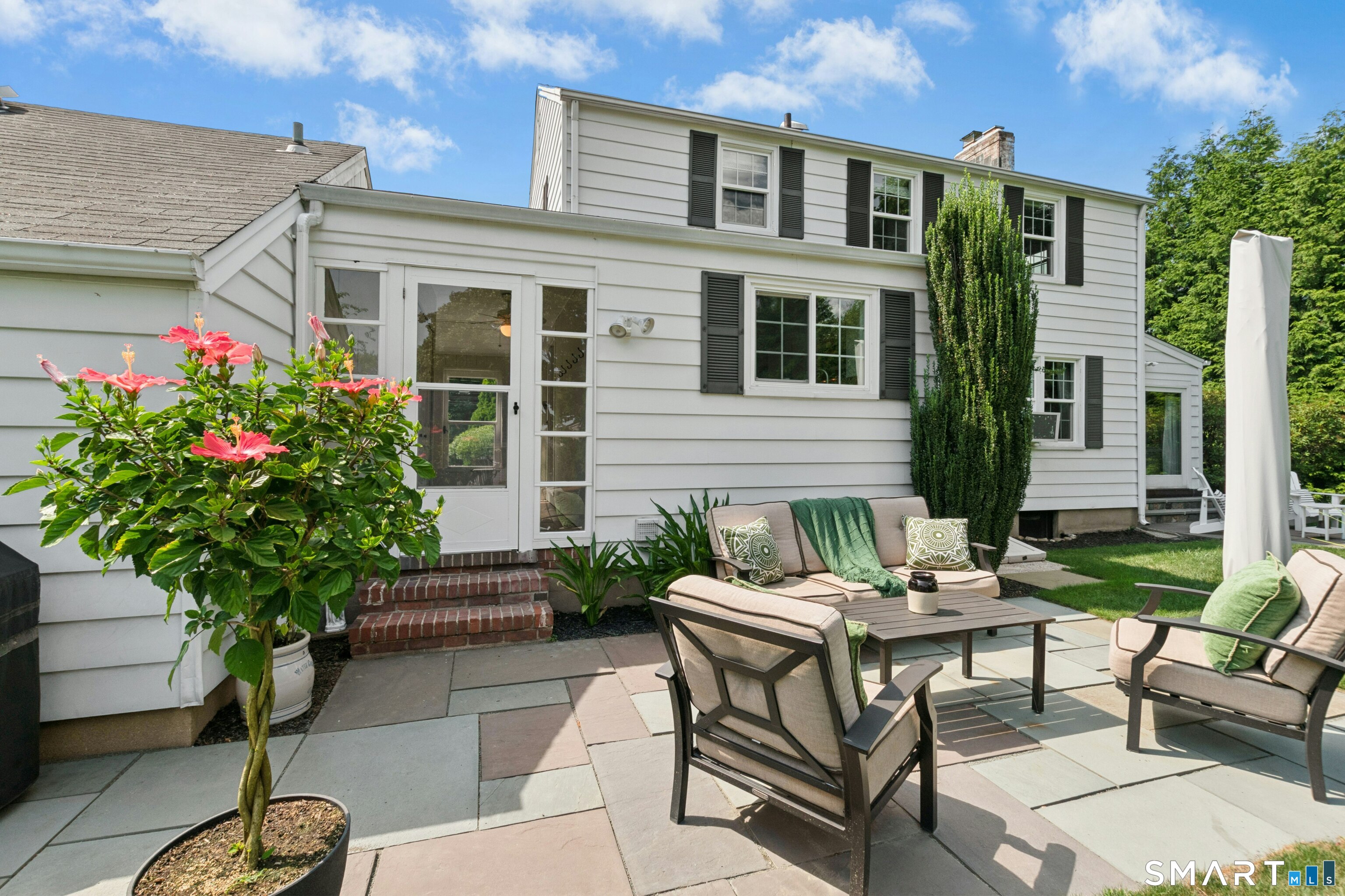 122 Strawberry Hill Avenue