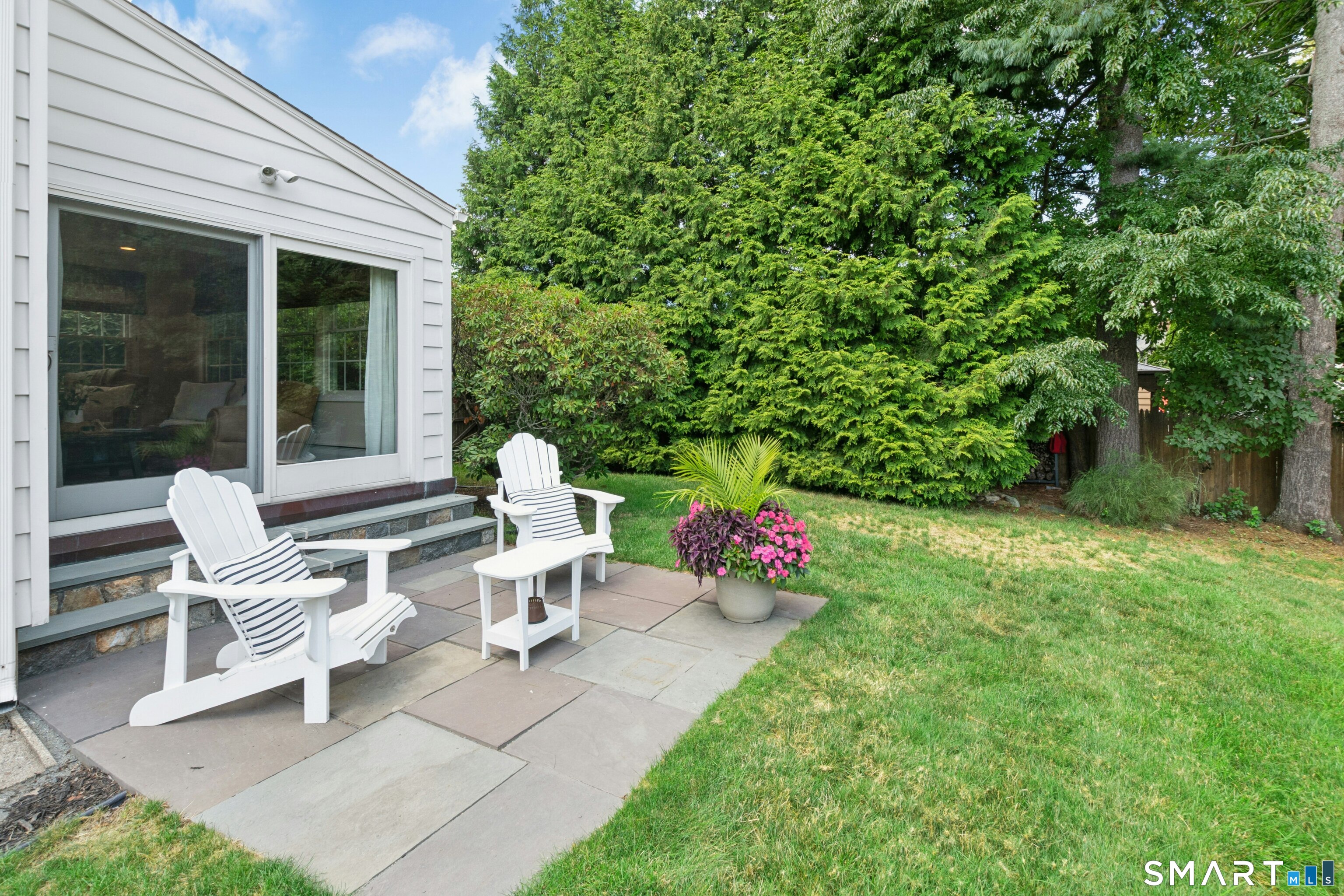 122 Strawberry Hill Avenue