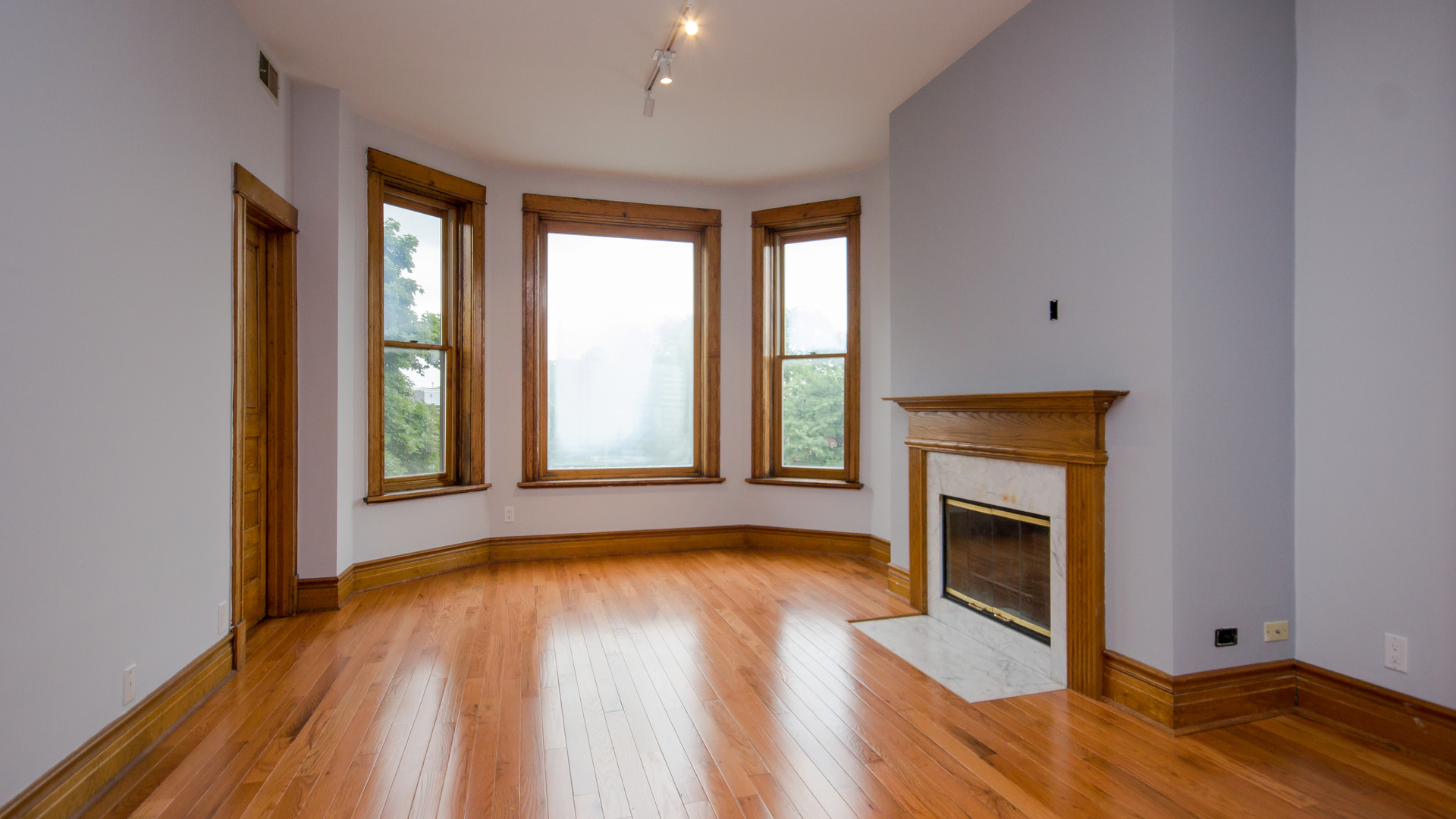 1301 W Addison Street Unit: 2