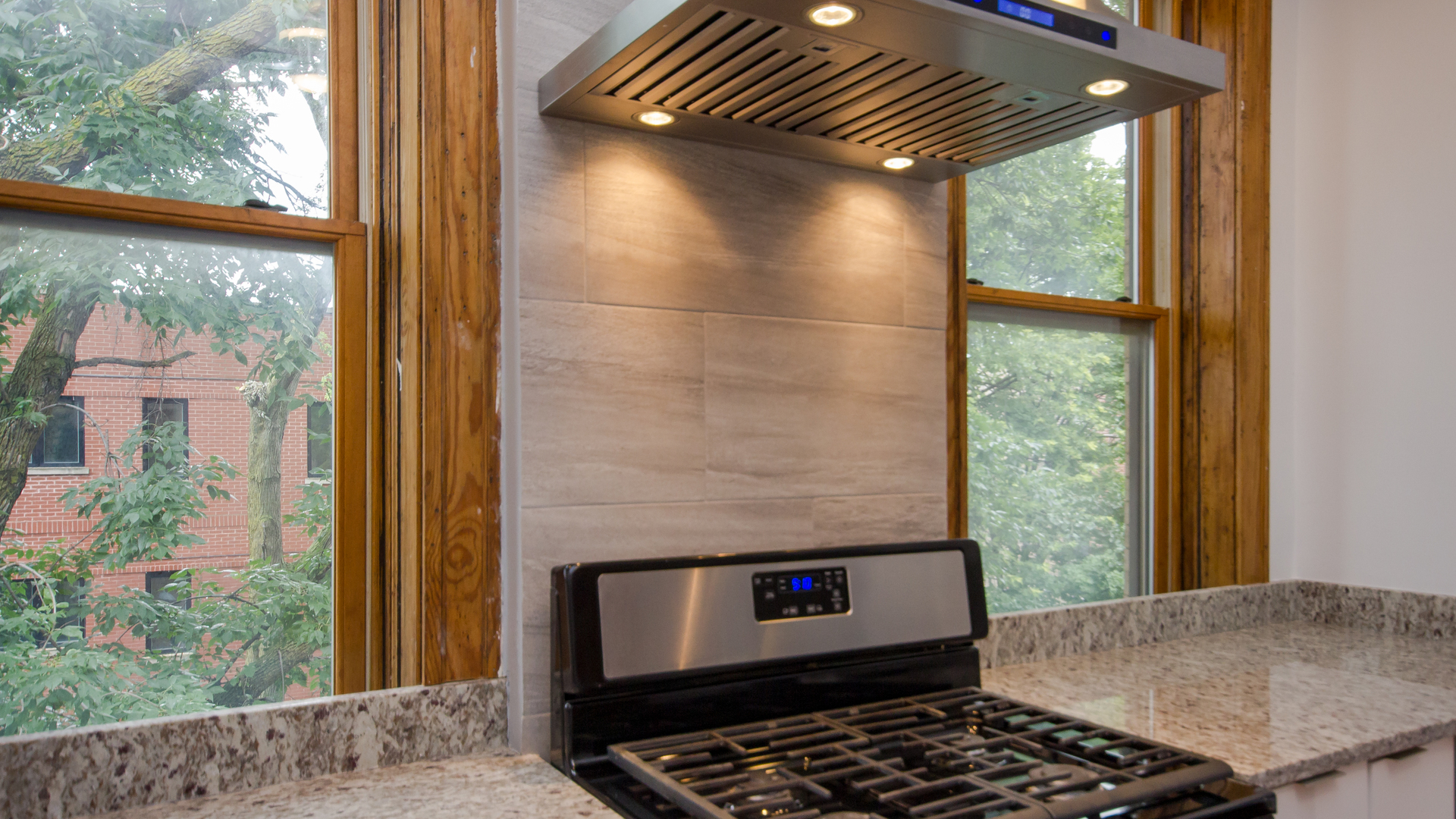 1301 W Addison Street Unit: 2
