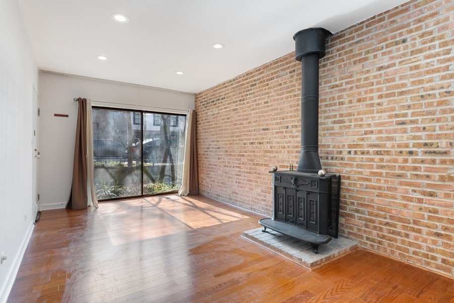 328 W Concord Place Unit: 1
