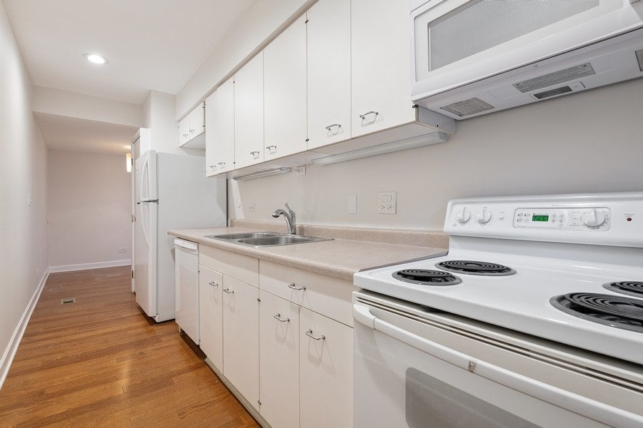 328 W Concord Place Unit: 1