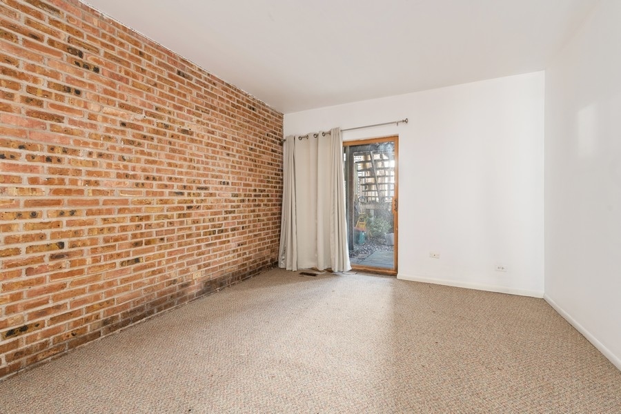 328 W Concord Place Unit: 1