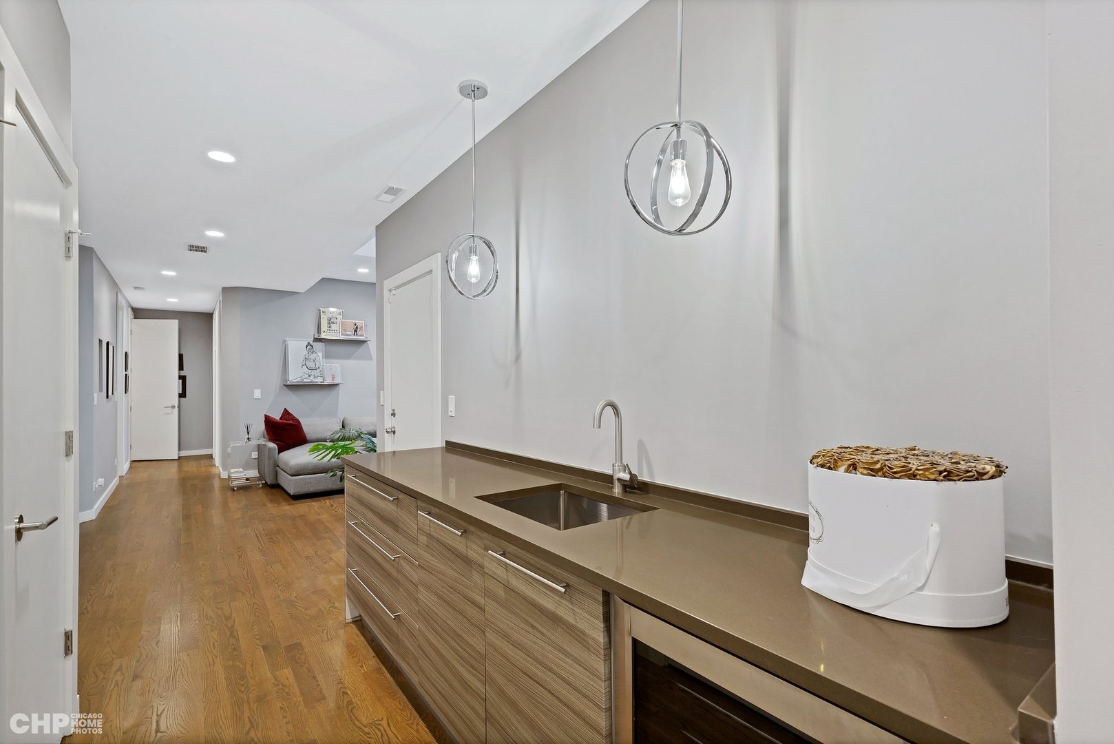 2221 N Leavitt Street Unit: 1