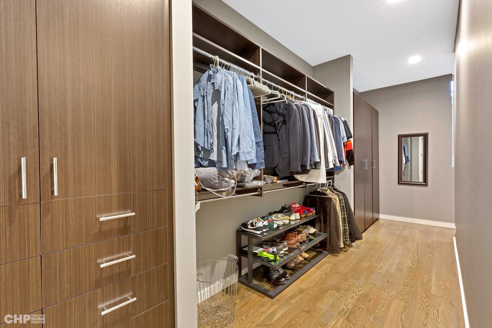 2221 N Leavitt Street Unit: 1