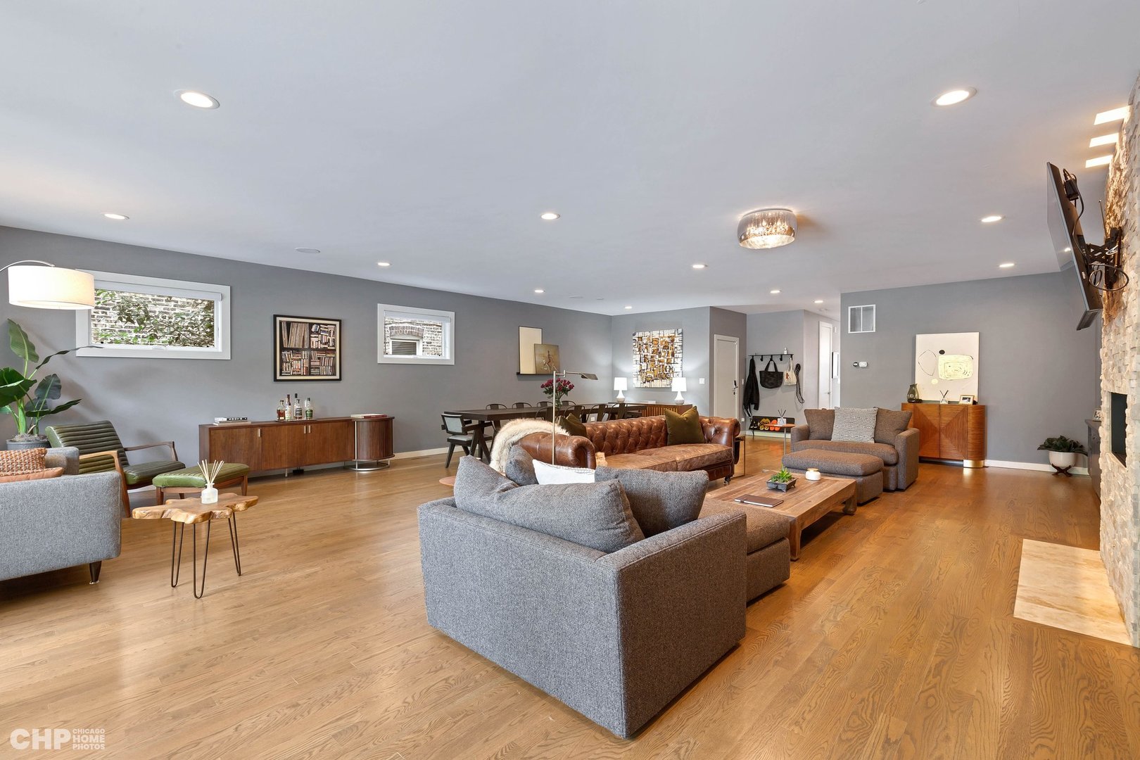 2221 N Leavitt Street Unit: 1