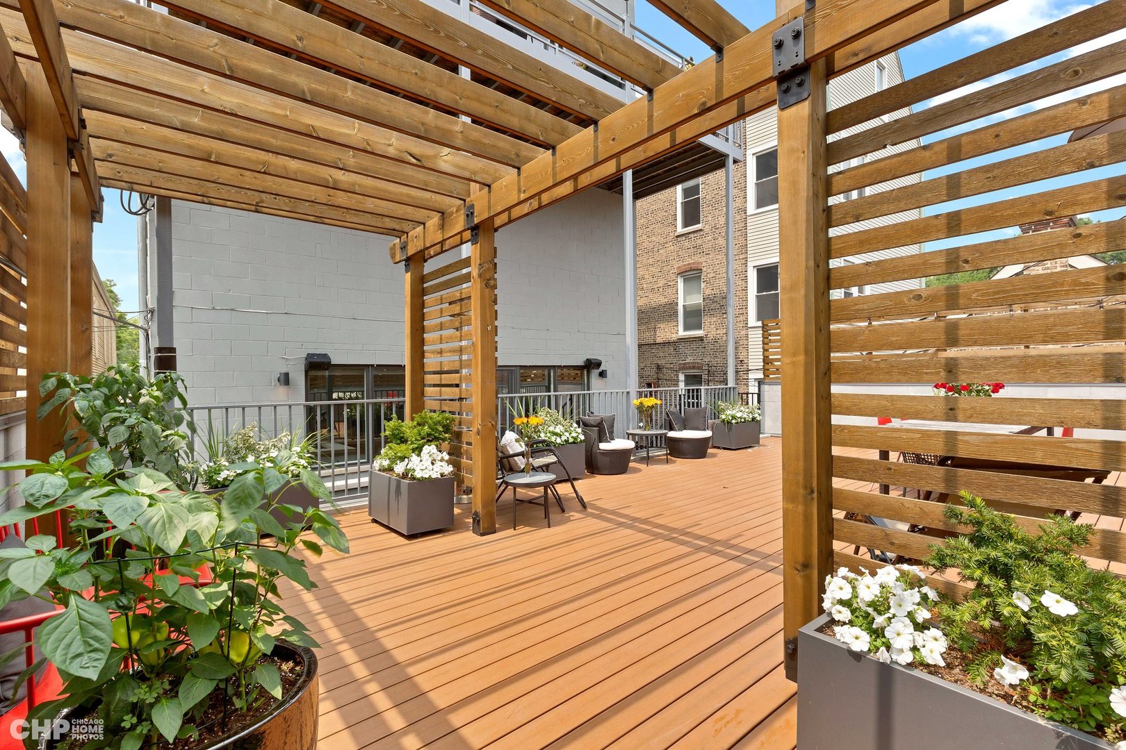 2221 N Leavitt Street Unit: 1