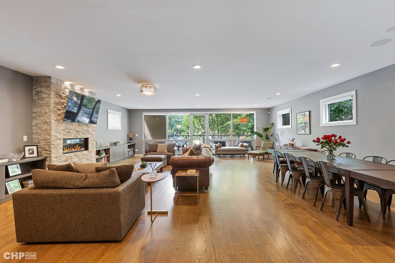 2221 N Leavitt Street Unit: 1