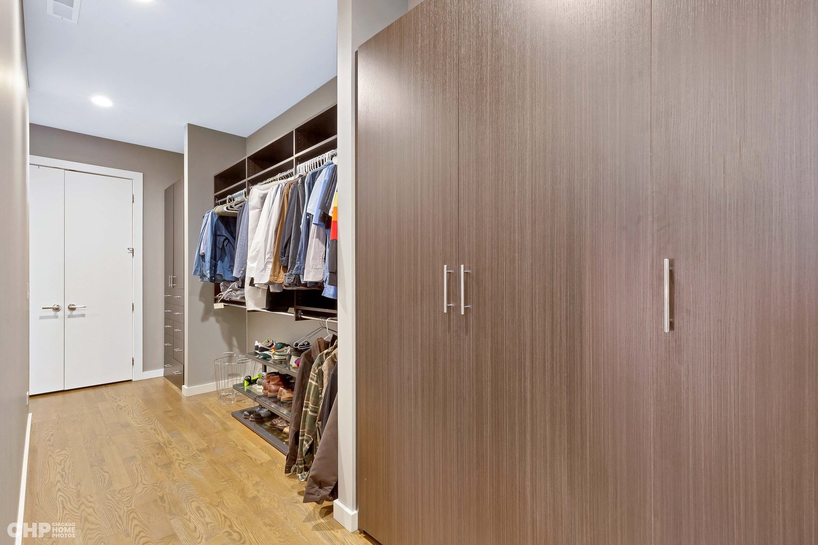 2221 N Leavitt Street Unit: 1