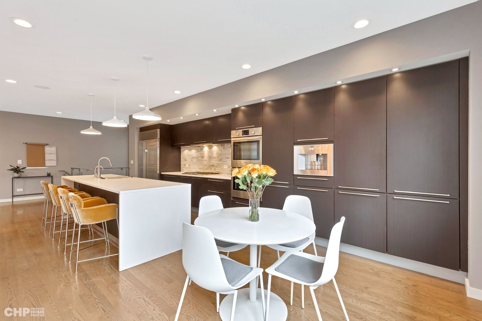 2221 N Leavitt Street Unit: 1