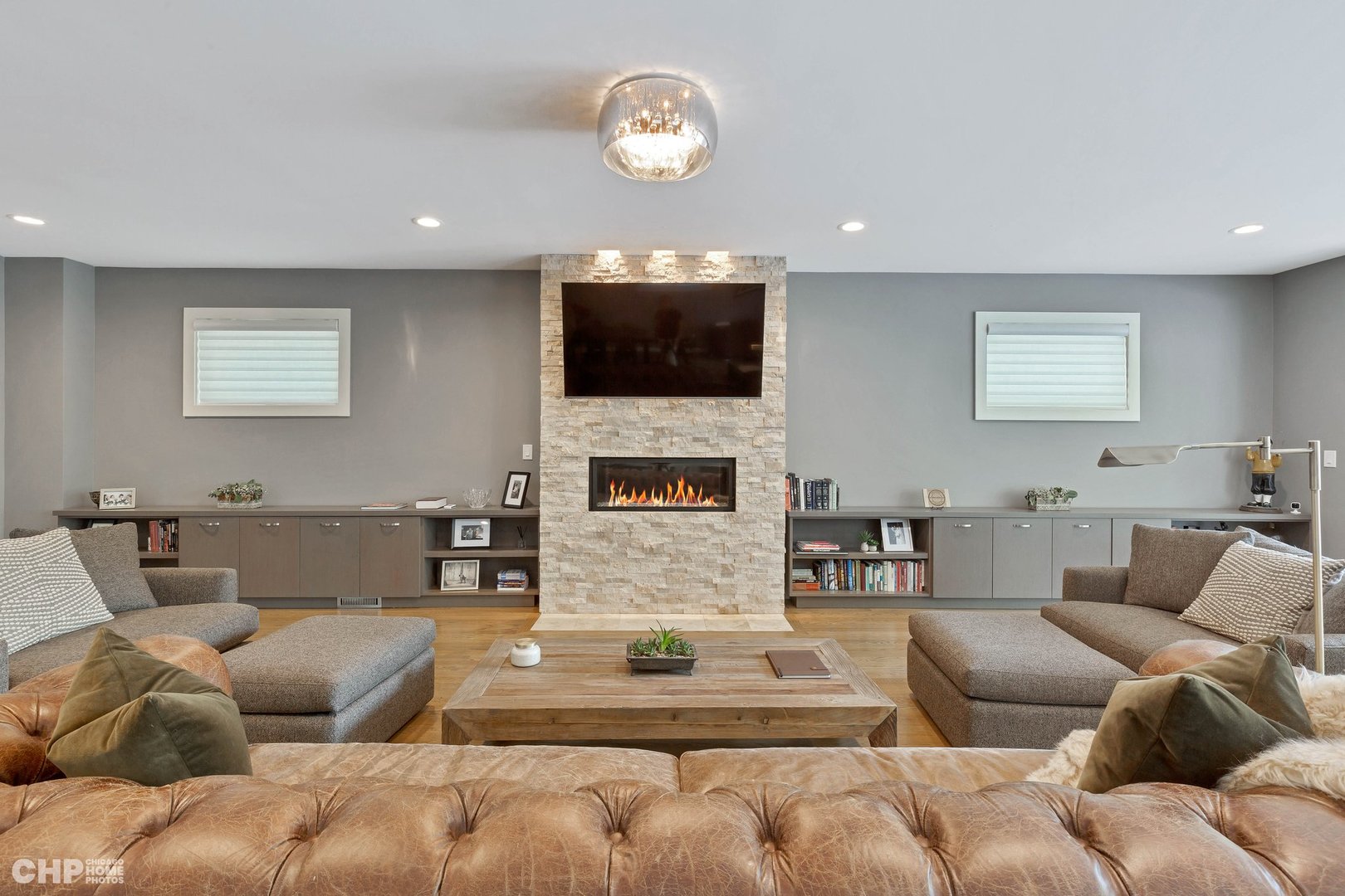 2221 N Leavitt Street Unit: 1