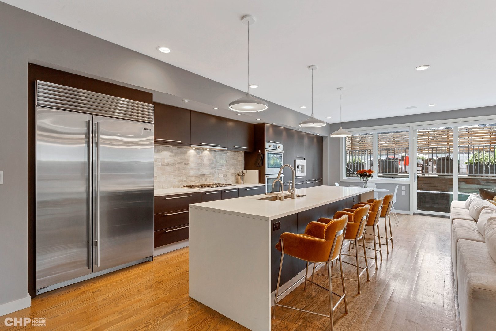 2221 N Leavitt Street Unit: 1