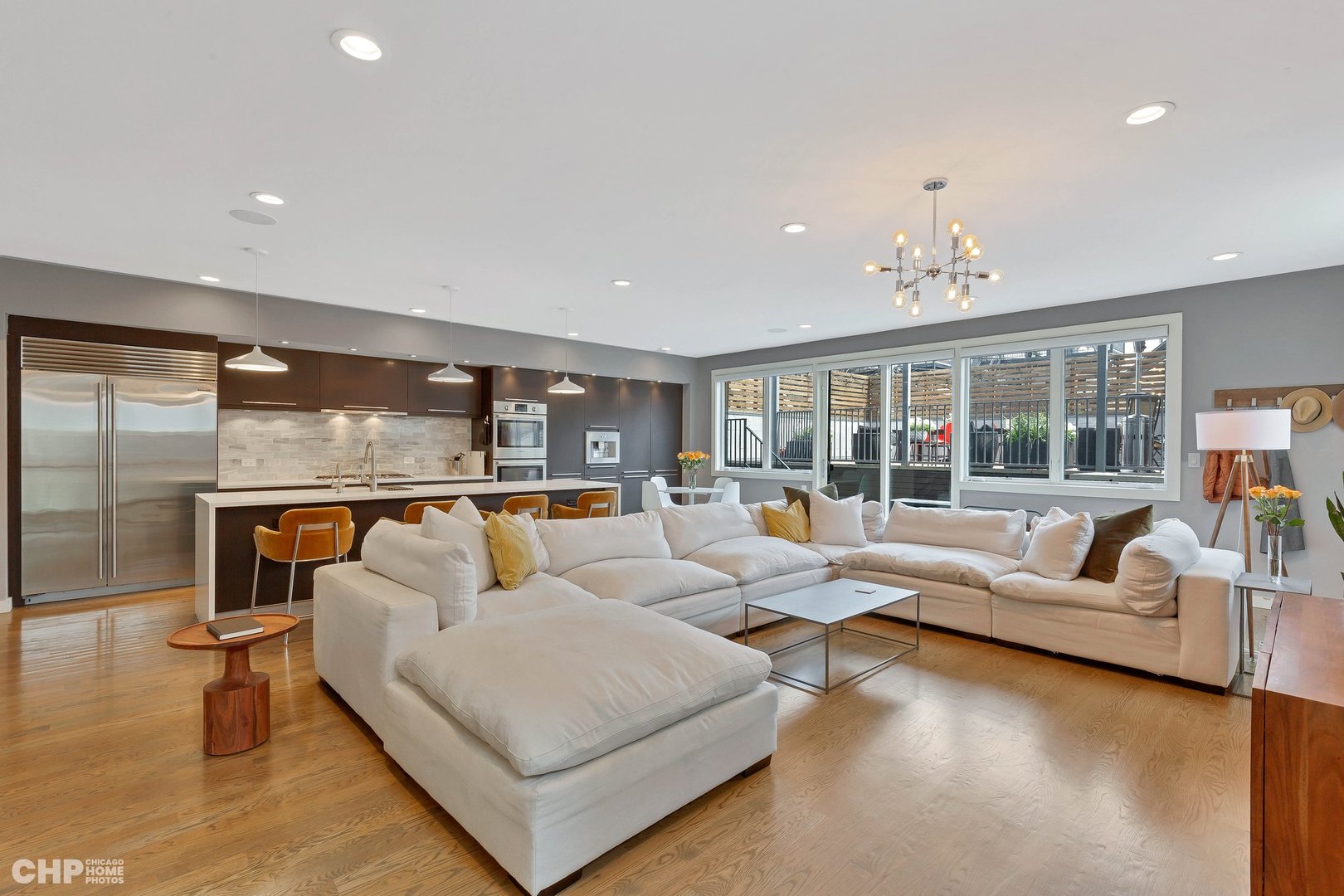 2221 N Leavitt Street Unit: 1