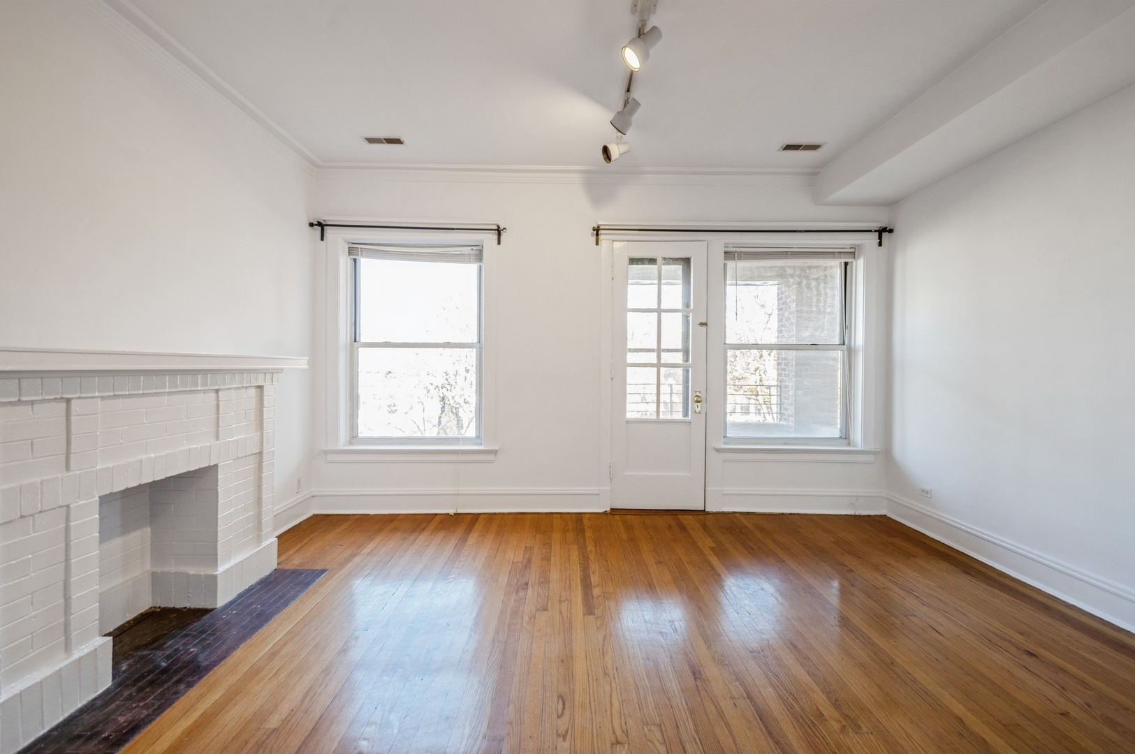 2715 W Giddings Street Unit: 2