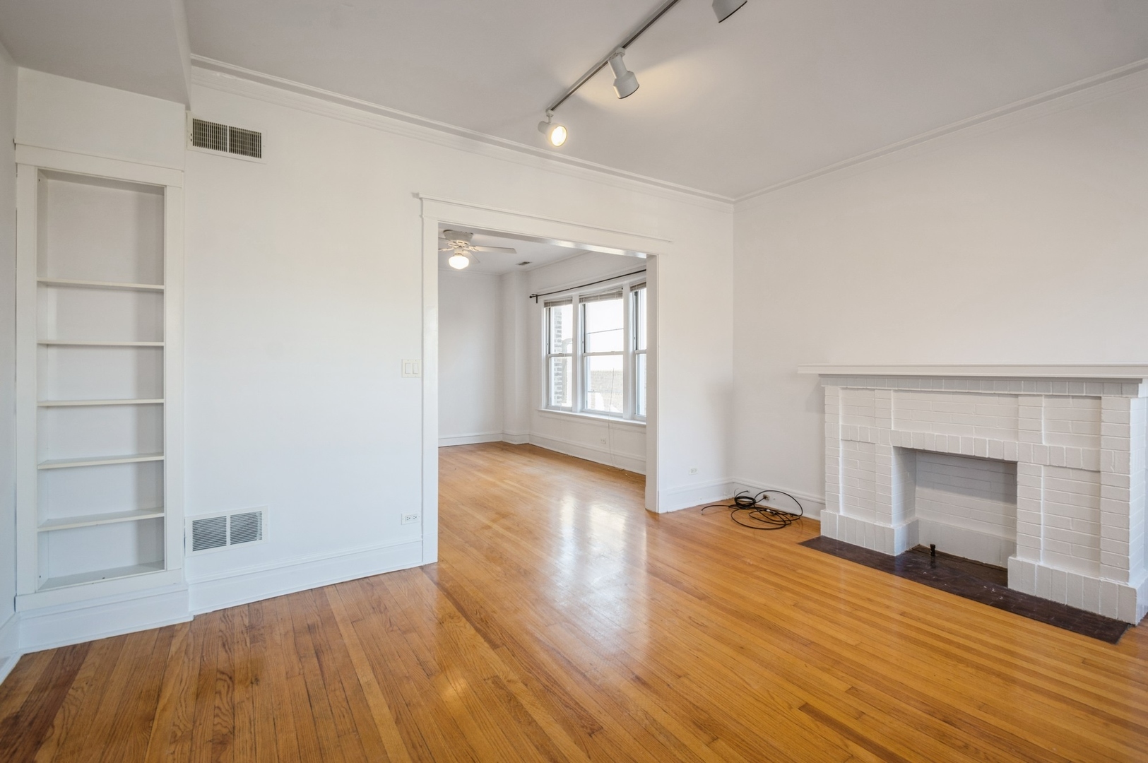 2715 W Giddings Street Unit: 2