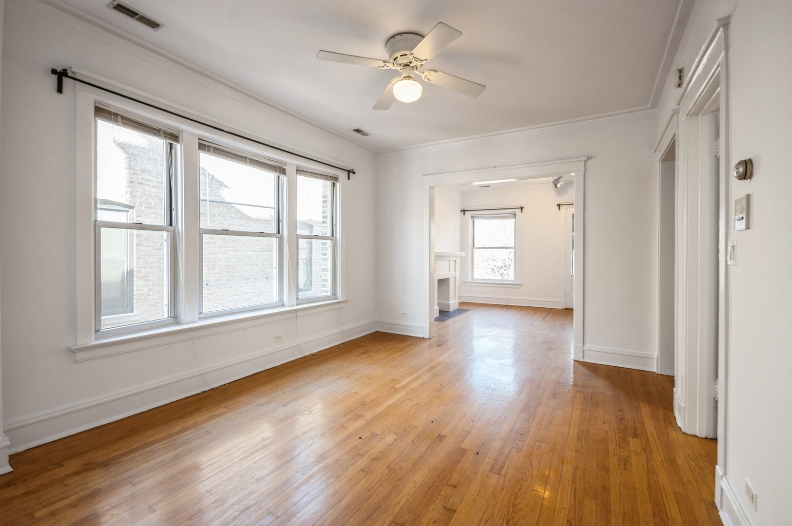 2715 W Giddings Street Unit: 2