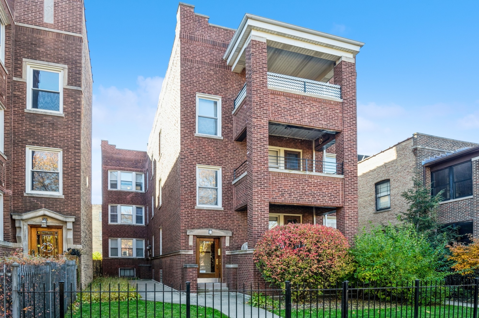 2715 W Giddings Street Unit: 2