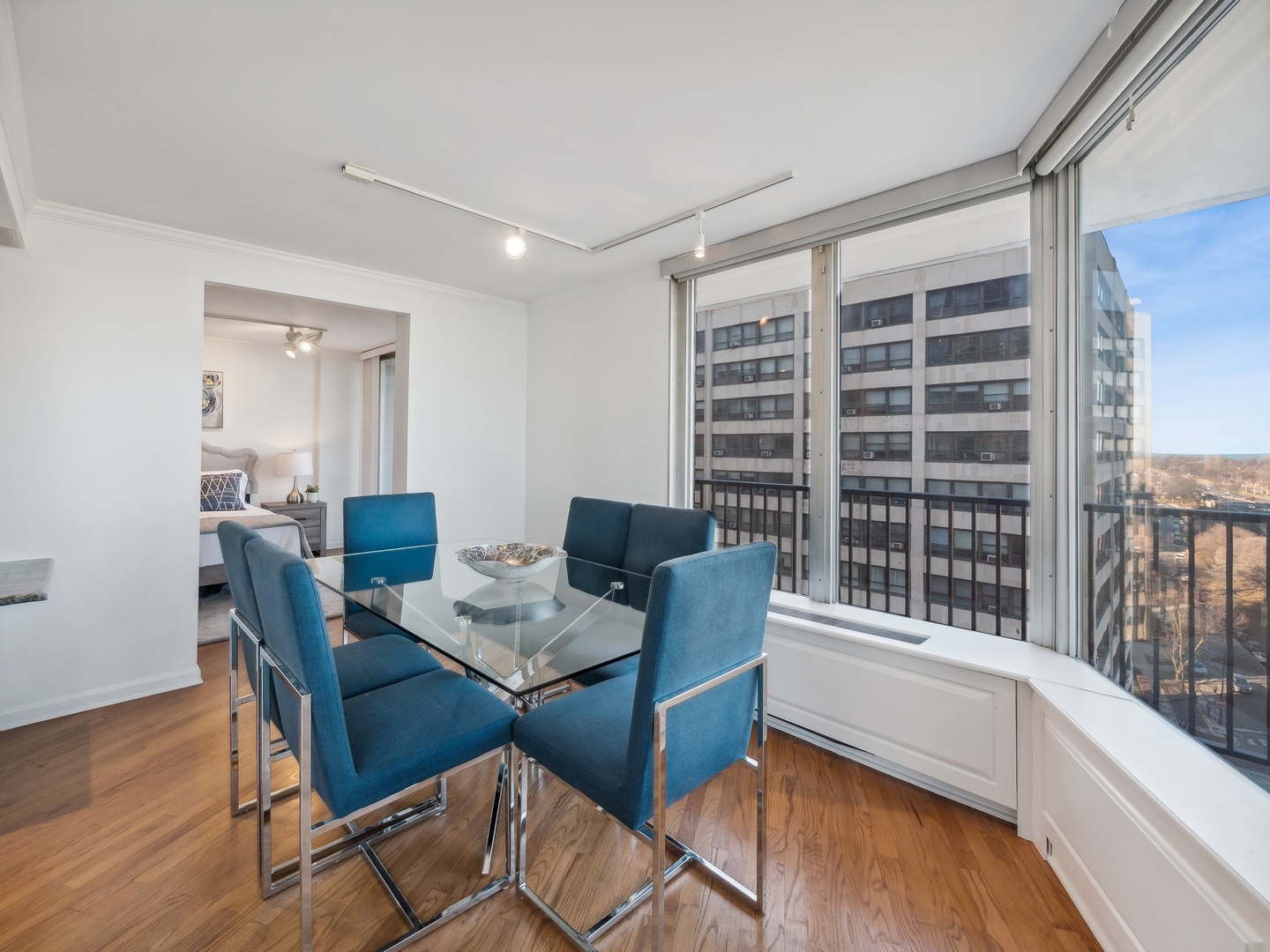 4170 N Marine Drive Unit: 13B