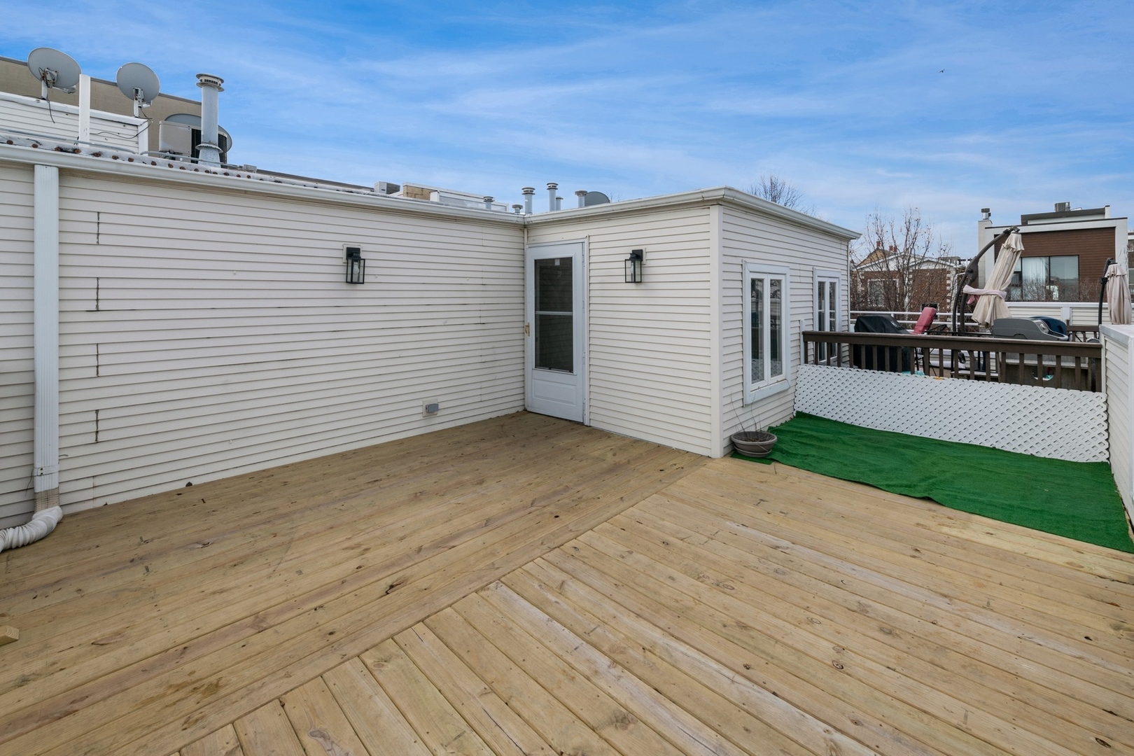 2319 N Hamilton Avenue Unit: 4