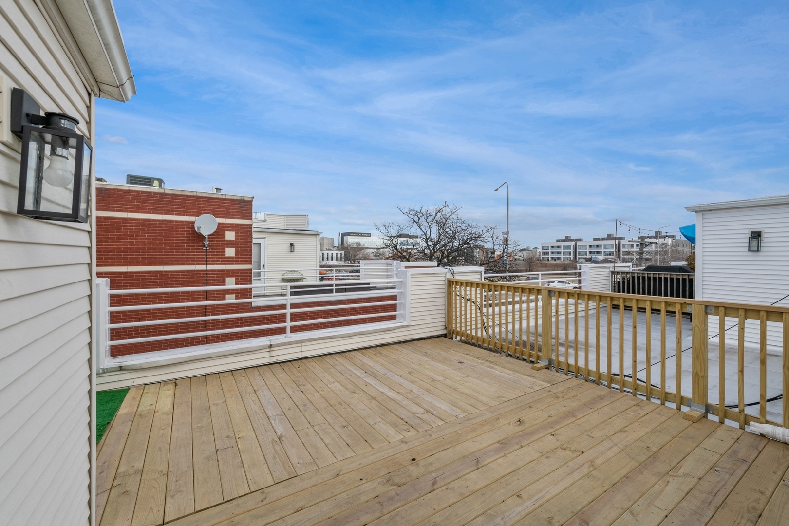 2319 N Hamilton Avenue Unit: 4