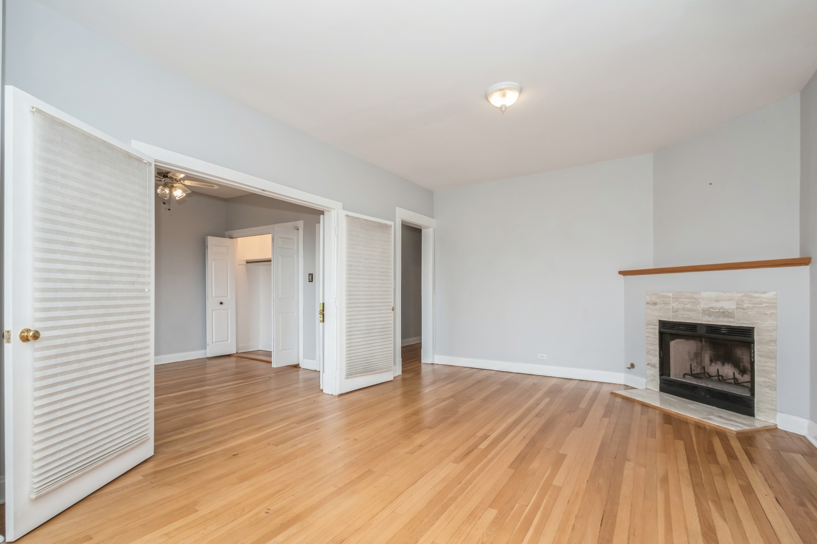 745 W Wellington Avenue Unit: 2