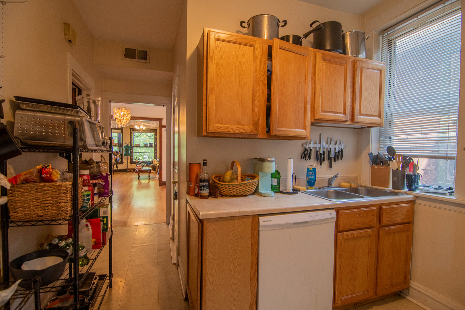 3111 N Racine Avenue Unit: 2F