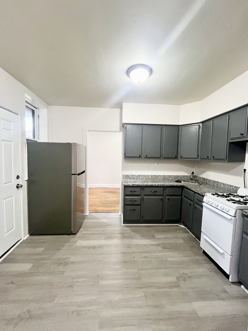 2502 N Monitor Avenue Unit: 1