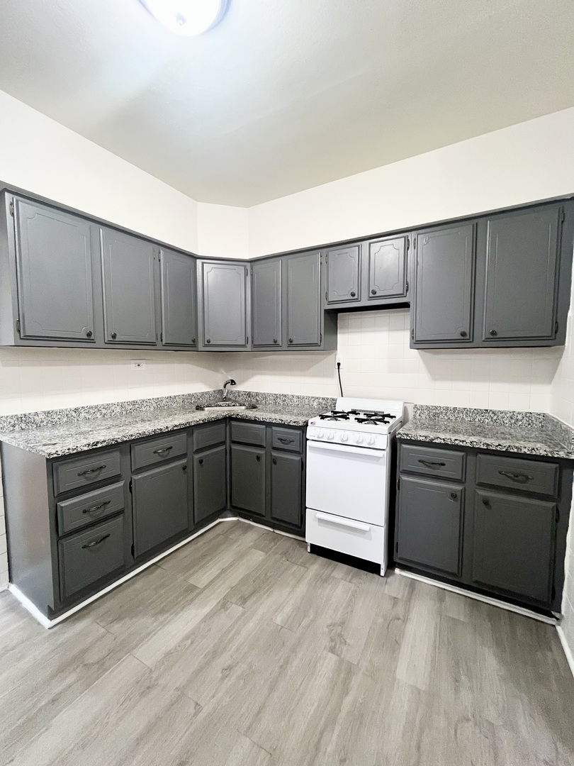 2502 N Monitor Avenue Unit: 1