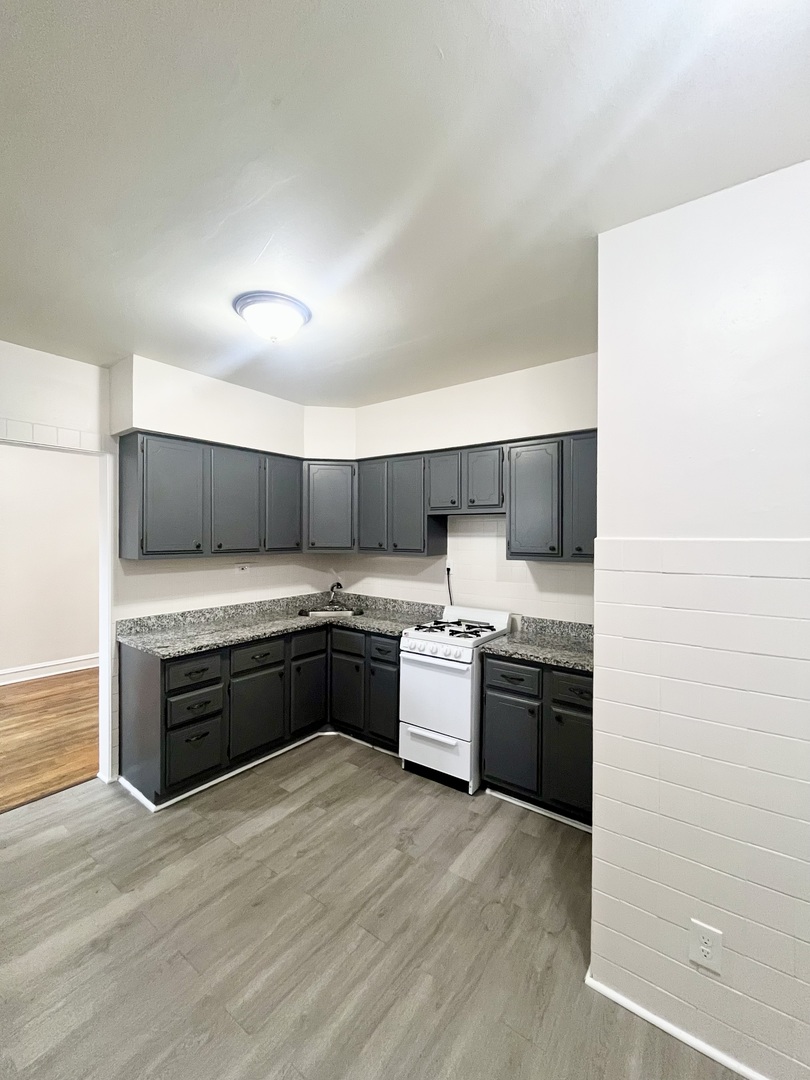 2502 N Monitor Avenue Unit: 1